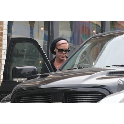 Pink: Unterwegs mit Mann und Kind