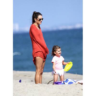 Alessandra Ambrosio: Sexy Bikini-Nixe