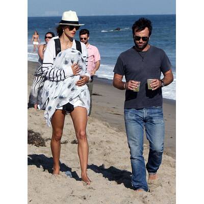 Alessandra Ambrosio & Jamie Mazur