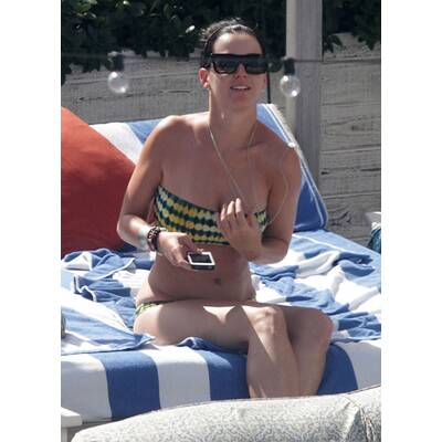 Katy Perry: Sexy Pool-Auszeit