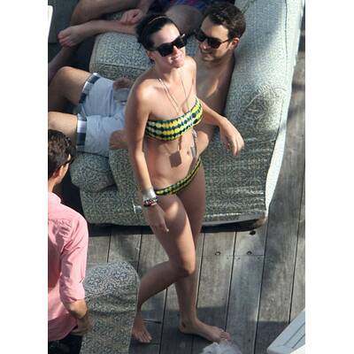 Katy Perry: Sexy Pool-Auszeit