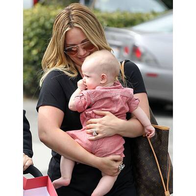 Hilary Duff im Baby-Glück