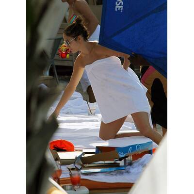 Lennnifer Lopez & Casper Smart: Pool-Time