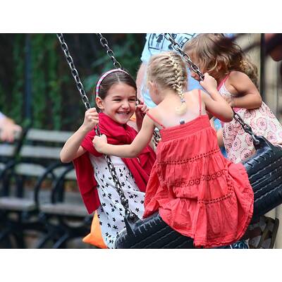 Suri: Endlich lacht sie wieder!