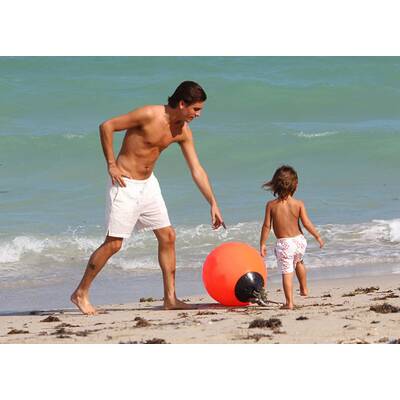Scott Disick & Sohn Mason: Kourntey Kardashians Jungs sind echte Wasserratten