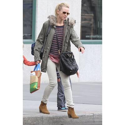 Naomi Watts braucht dringend ein Taxi