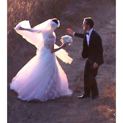 Anne Hathaway: Strahlende Braut