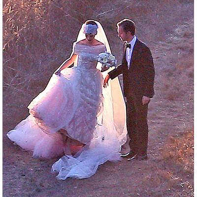 Anne Hathaway: Strahlende Braut