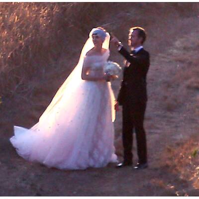 Anne Hathaway: Strahlende Braut