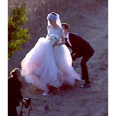 Anne Hathaway: Strahlende Braut
