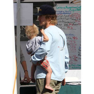 Owen Wilson & Sohn: Einkaufen am Markt