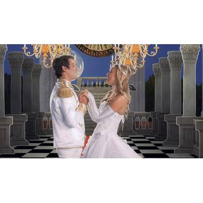 Bar Refaeli als Aschenputtel