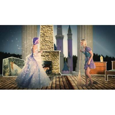 Bar Refaeli als Aschenputtel