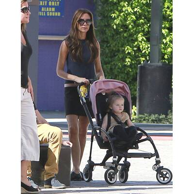 Victoria Beckham: Unterwegs mit den Kids