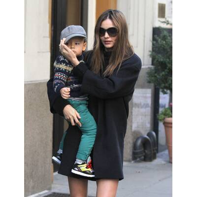 Miranda Kerr und Sohn Flynn in New York unterwegs