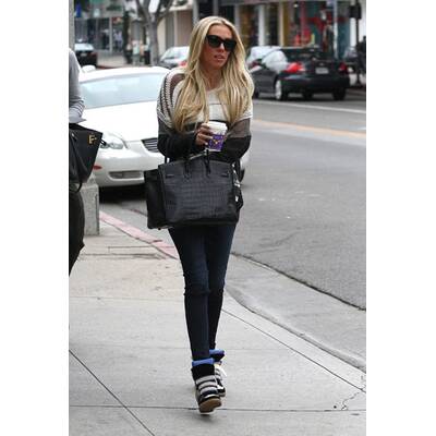 Petra Ecclestone zeigt ihre Babykugel