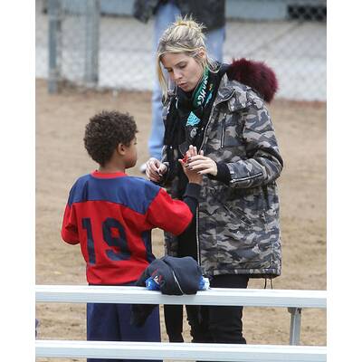 Heidi Klum: Ungeschminkt aber gut gelaunt