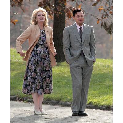 Leonardo DiCaprio geht bei Joanna Lumley auf Tuchfühlung