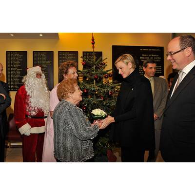 Charlene & Albert: Bescherung im Altersheim