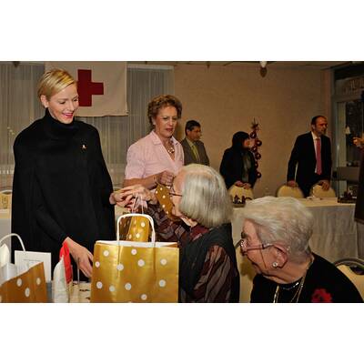 Charlene & Albert: Bescherung im Altersheim