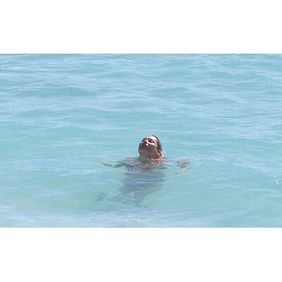 Kate Moss: Spaß im Meer