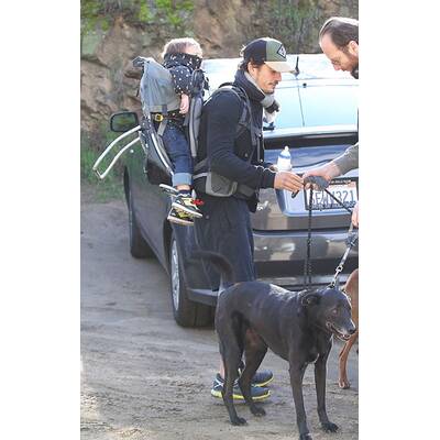 Orlando Bloom: Wandertag mit Sohn Flynn