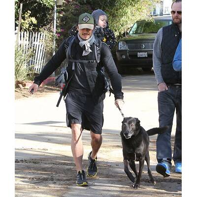 Orlando Bloom: Wandertag mit Sohn Flynn
