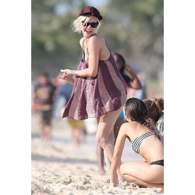 Urlaubs-Wonne: Ashlee Simpson plantscht mit Sohn auf Hawaii