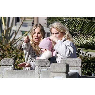 Sienna Miller zeigt ihre Tochter Marlowe