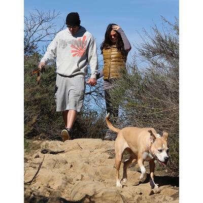 Channing Tatum & Frau: Spaziergang mit Hund.