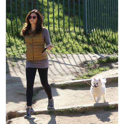 Channing Tatum & Frau: Spaziergang mit Hund.
