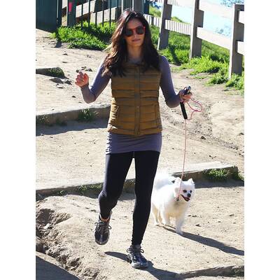 Channing Tatum & Frau: Spaziergang mit Hund.