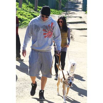 Channing Tatum & Frau: Spaziergang mit Hund.