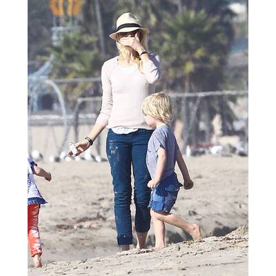 Naomi Watts: Strandausflug mit ihren Söhnen