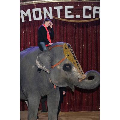 Stephanie von Monca: Zirkus-Besuch mit Tochter