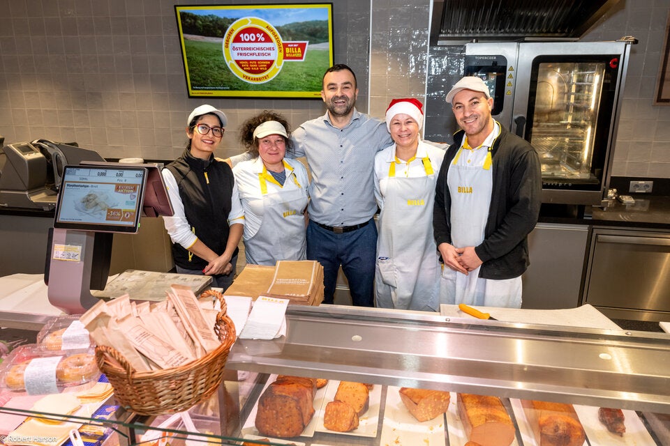 Das Team rund um BILLA Kaufmann Imamovic freut sich auf die Kunden.