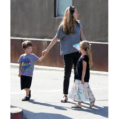 Tobey Maguire: Spaziergang mit Frau & Kids