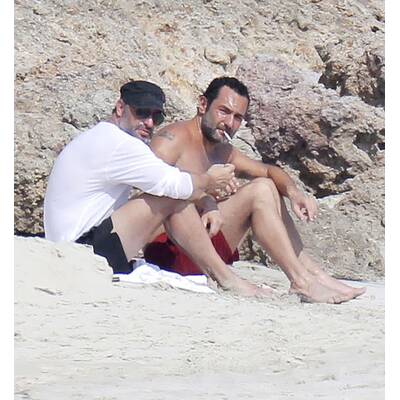 Jean Dujardin: Oscar-Star geht baden - am Schwulenstrand