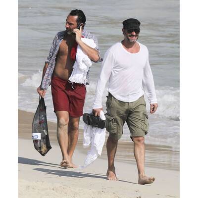 Jean Dujardin: Oscar-Star geht baden - am Schwulenstrand