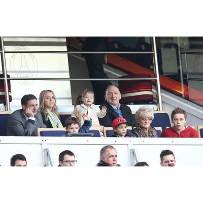 Harper Beckham jubelt Daddy David zu