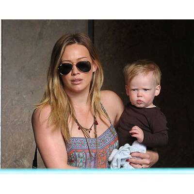 Hilary Duff unterwegs mit ihrem süßen Sohn