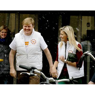 Strike! Maxima & Willem sportlich beim Bowlen