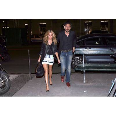 Frisch verliebt: Sylvie van der Vaart strahlt bei sexy Shooting