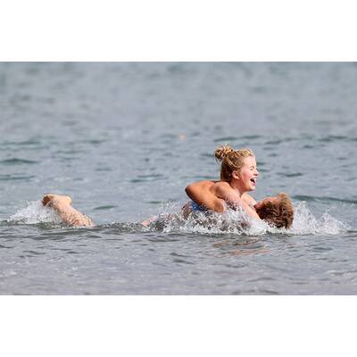 Ireland Baldwin: Verliebt im Urlaub