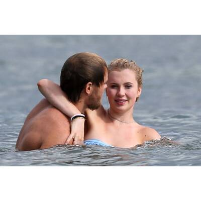 Ireland Baldwin: Verliebt im Urlaub