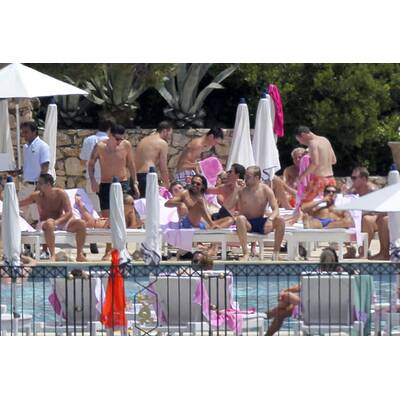 Tamara Ecclestone: Pool-Party vor ihrer Hochzeit