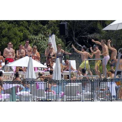 Tamara Ecclestone: Pool-Party vor ihrer Hochzeit