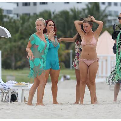 Kendra Wilkinson am Strand von Miami