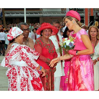 Máxima besucht niederländische Provinzen