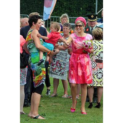 Máxima besucht niederländische Provinzen